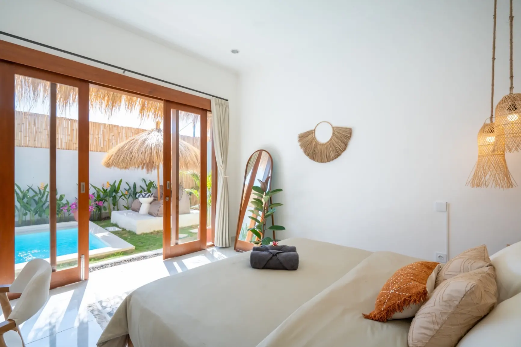 LUXURY OASIS 2BR VILLA IN UMALAS — image 3