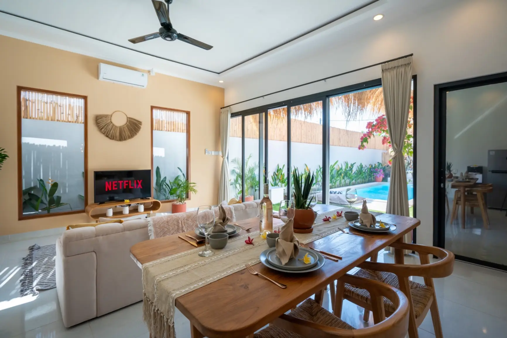 LUXURY OASIS 2BR VILLA IN UMALAS — image 2