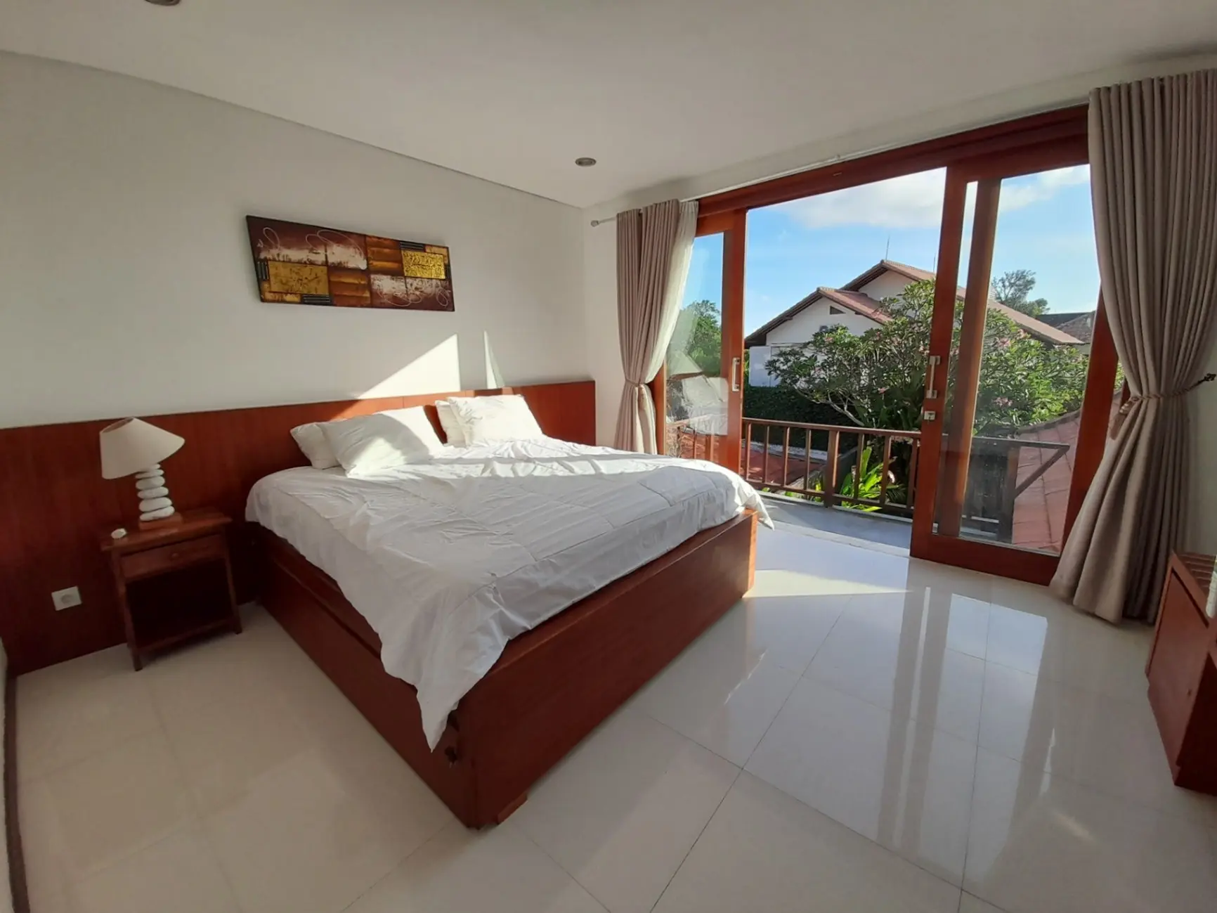 2 BEDROOM IN UMALAS — image 3