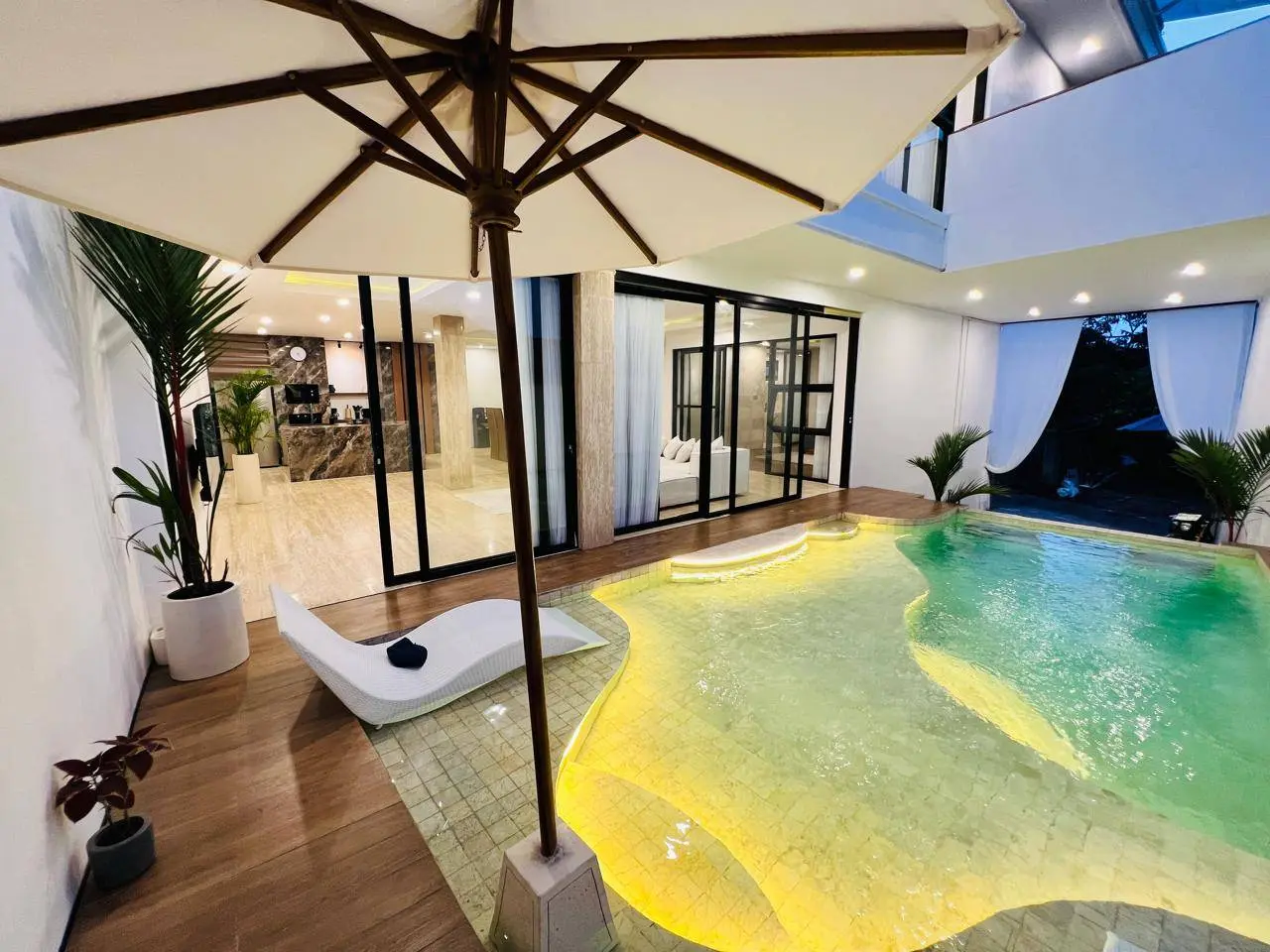 Luxury 5BR Villa at Uluwatu Jimbaran — image 4