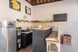 AVAILABLE MARCH 9TH IN JIMBARAN enclosed living with pool — image 3