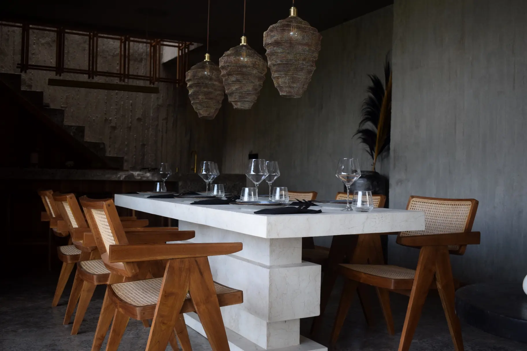 Designer villa by the ocean — image 1