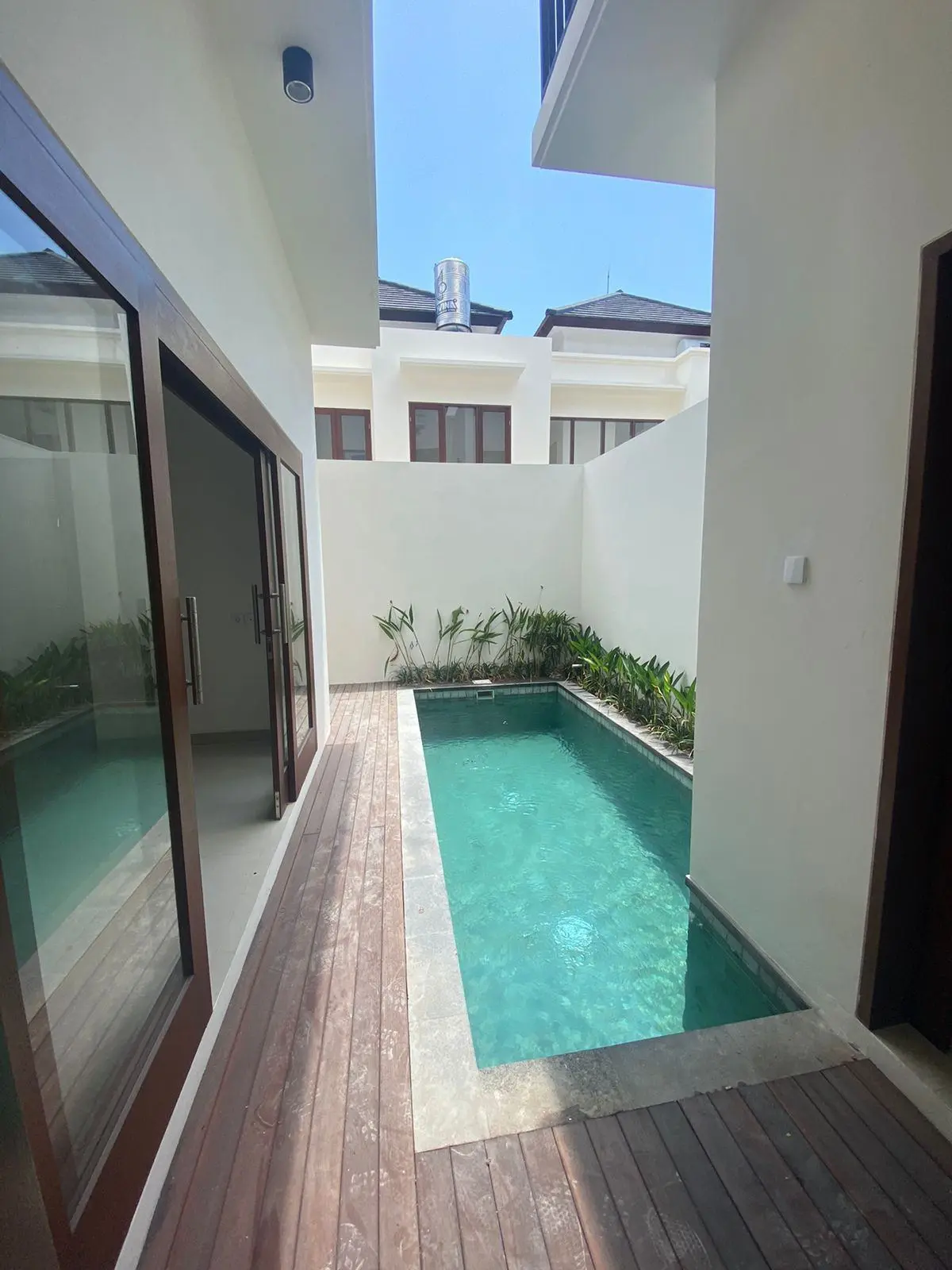 Brand New Villa Furnished 3 Bedroom + 4 Bathroom in Benoa Jimbaran