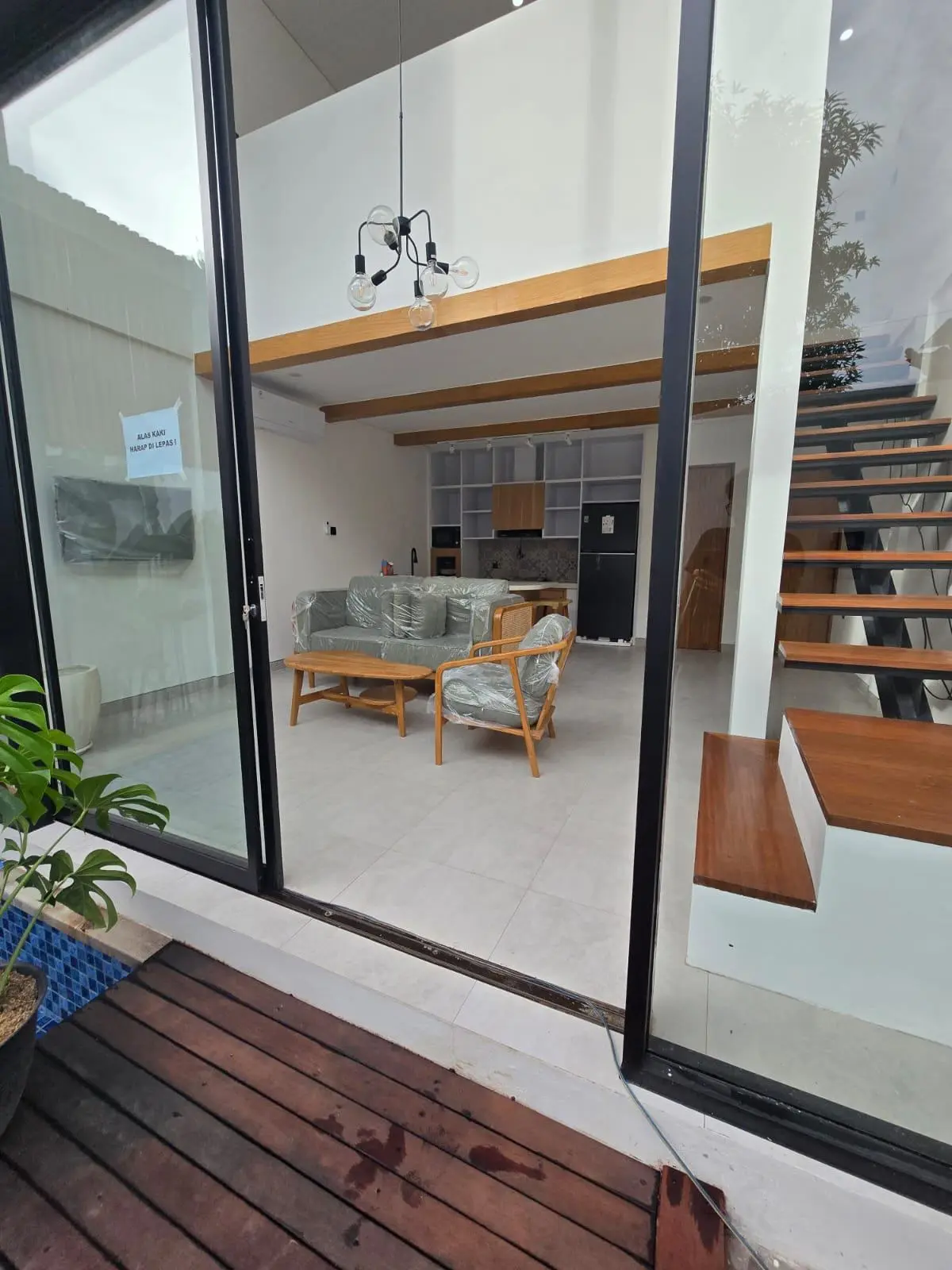 BRAND NEW 1BR MEZZANINE STYLE WITH PRIVATE POOL AT BUDUK — image 1