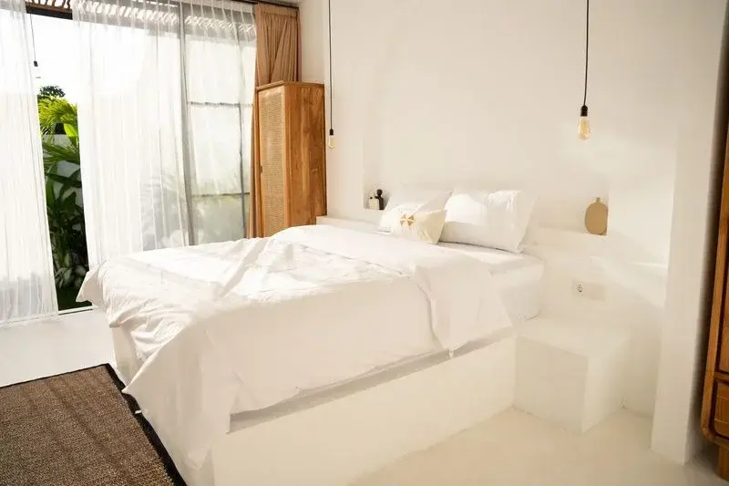 MODERN MINIMALIST 2 BEDROOM VILLA IN BERAWA — image 3