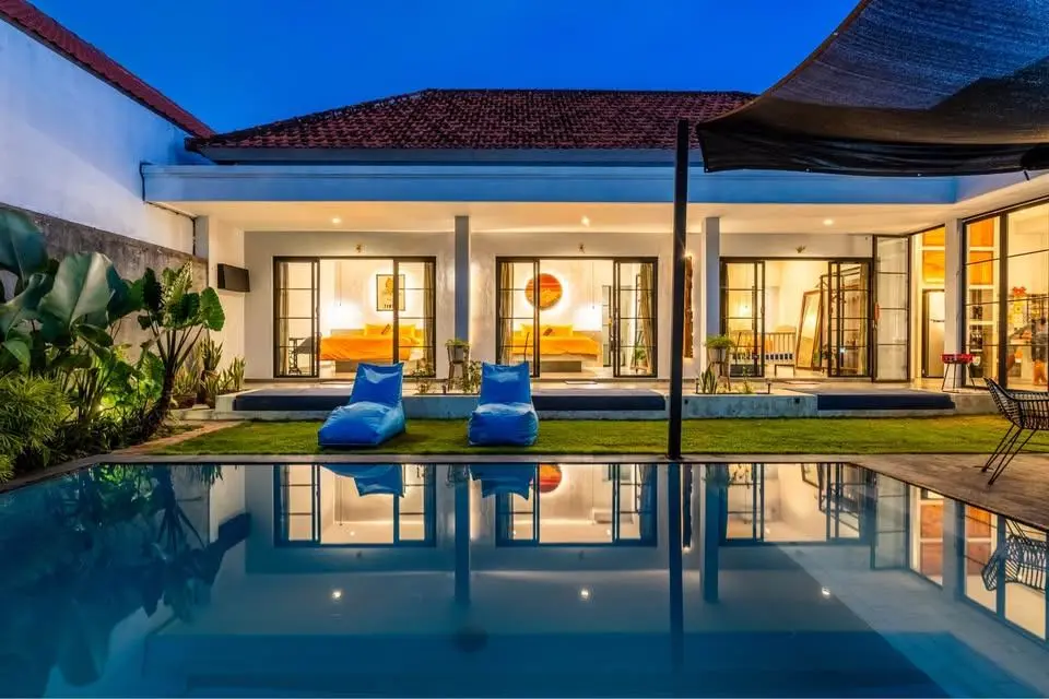 3BR villa with pool for monthly and yearly rent in Pererenan very quite area no construction nearby