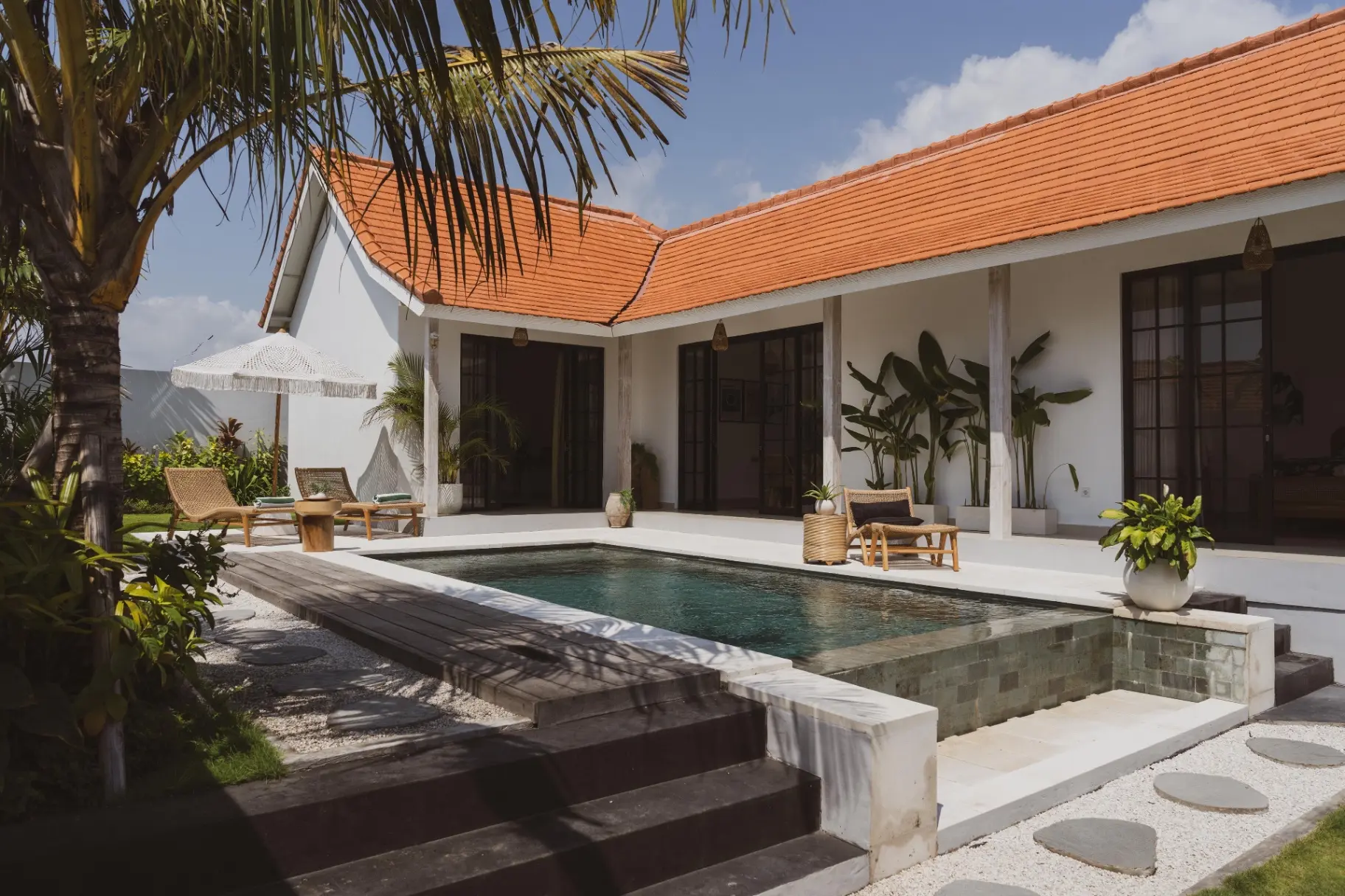Suite Room Private Villa Pererenan