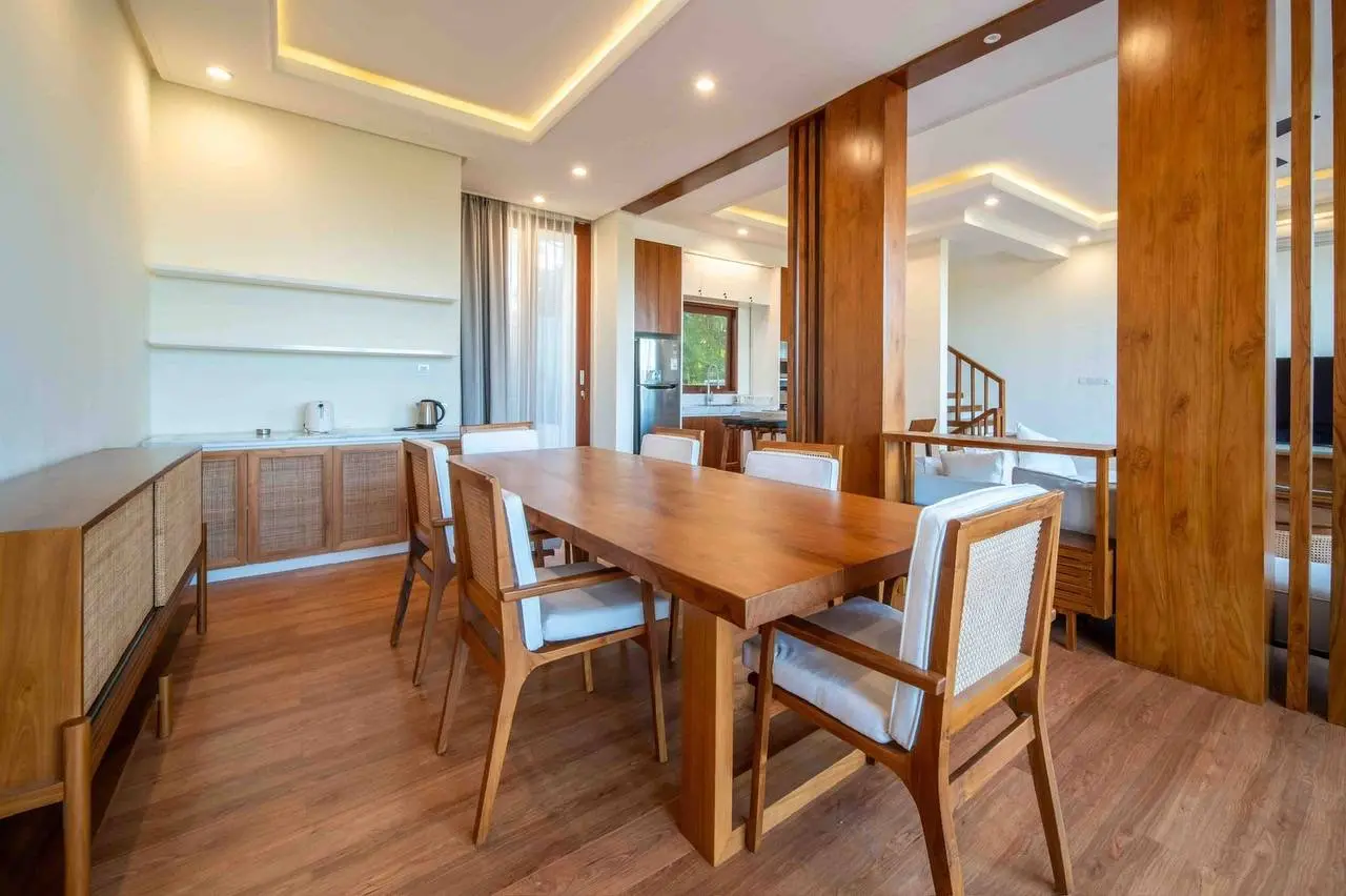 5 bedrooms villa in Kerobokan — image 1