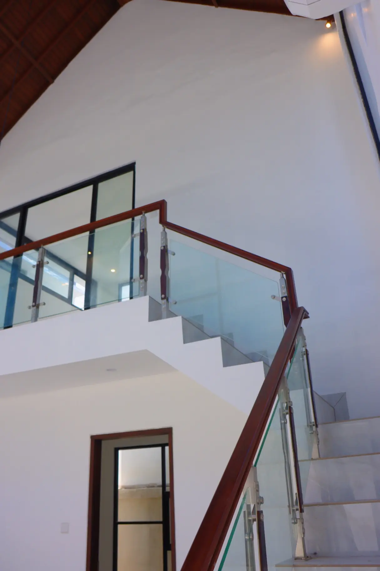 DENIS VILLAS — image 4