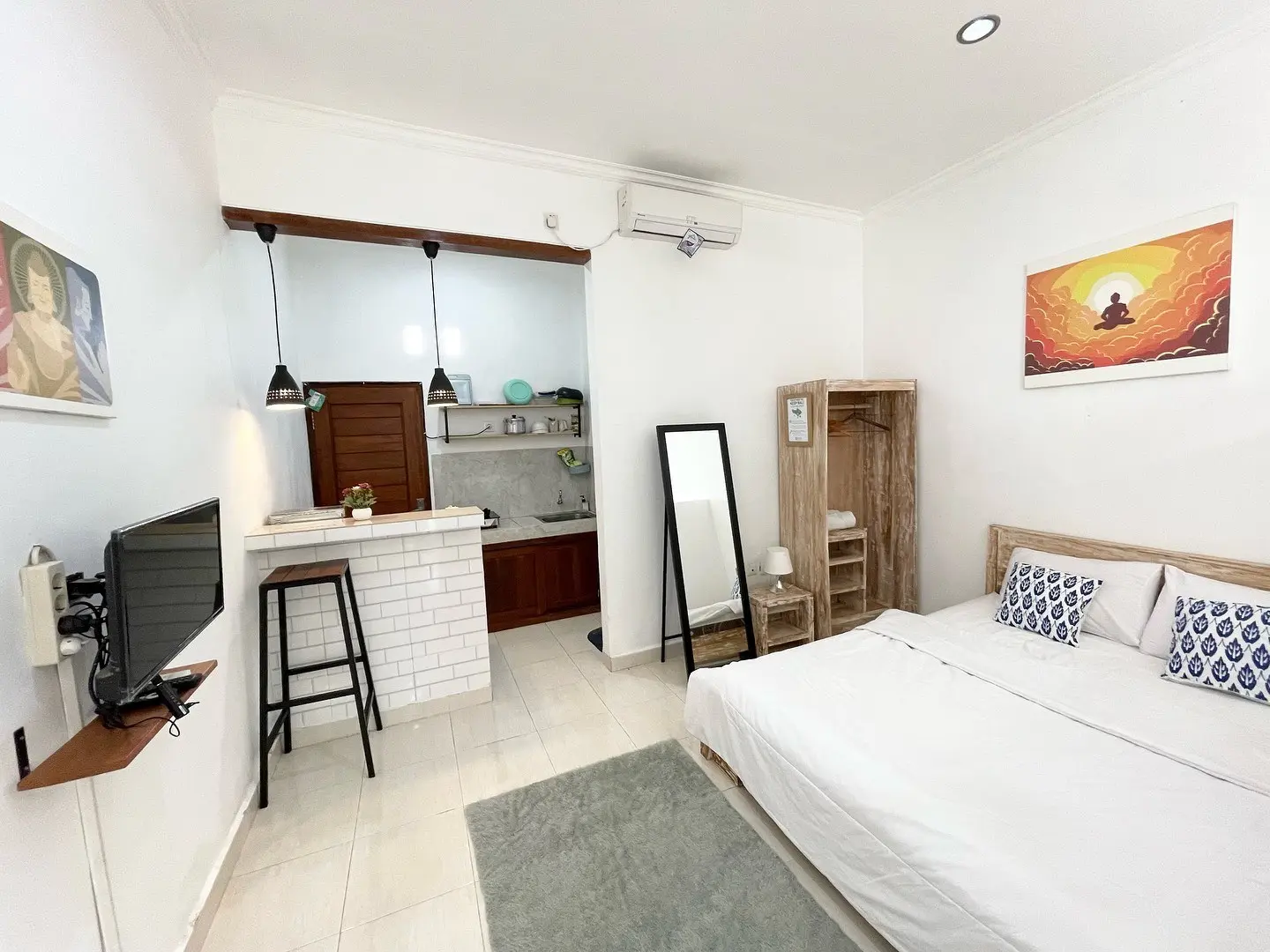 LaGriya Apartment Deluxe Livingroom — image 2