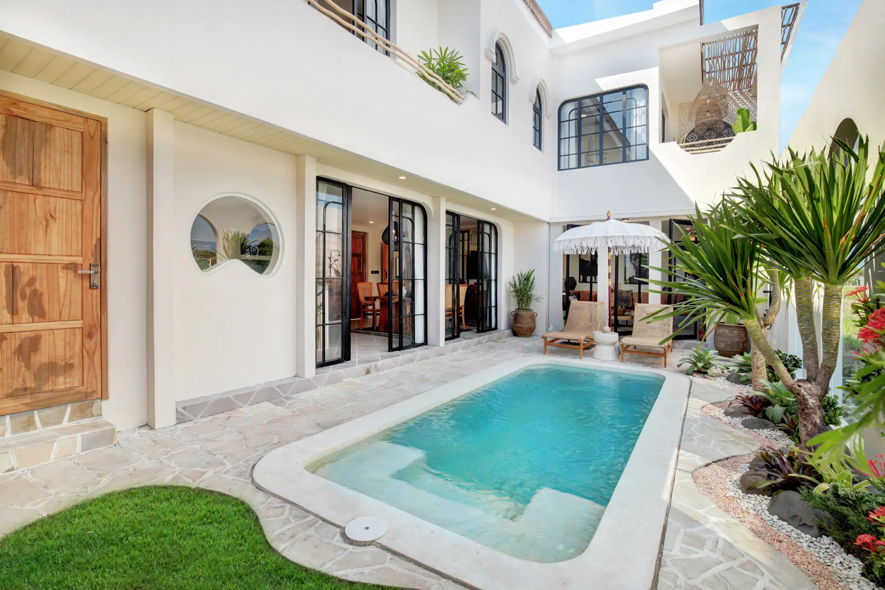 Private Luxury 3 Bedroom w/ Pool Villa North Canggu Pererenan — image 2