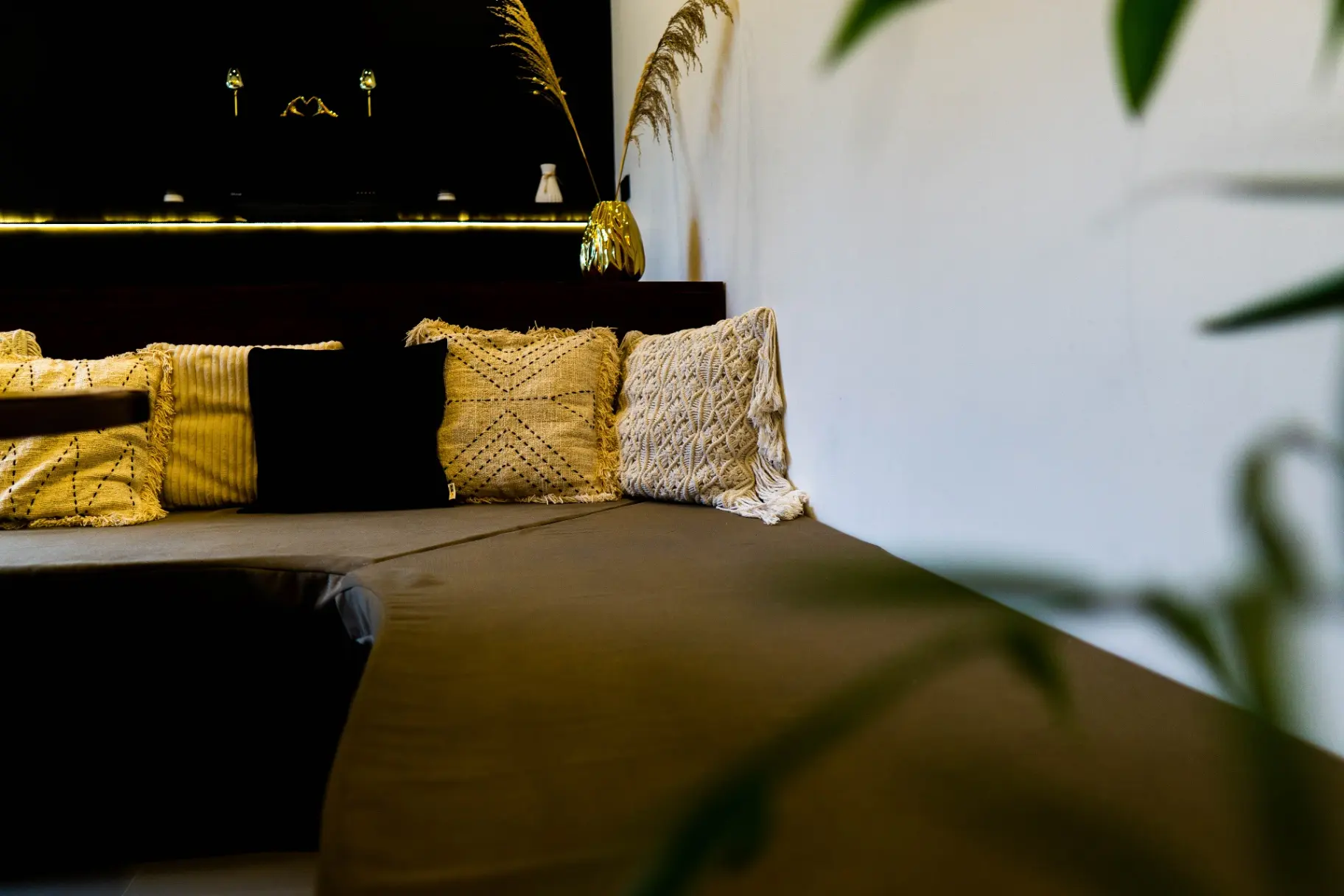 Villa with Gym + Sauna + Cold Plunge+ Pool -VIP Wellness Residence - KUTA LOMBOK — image 4