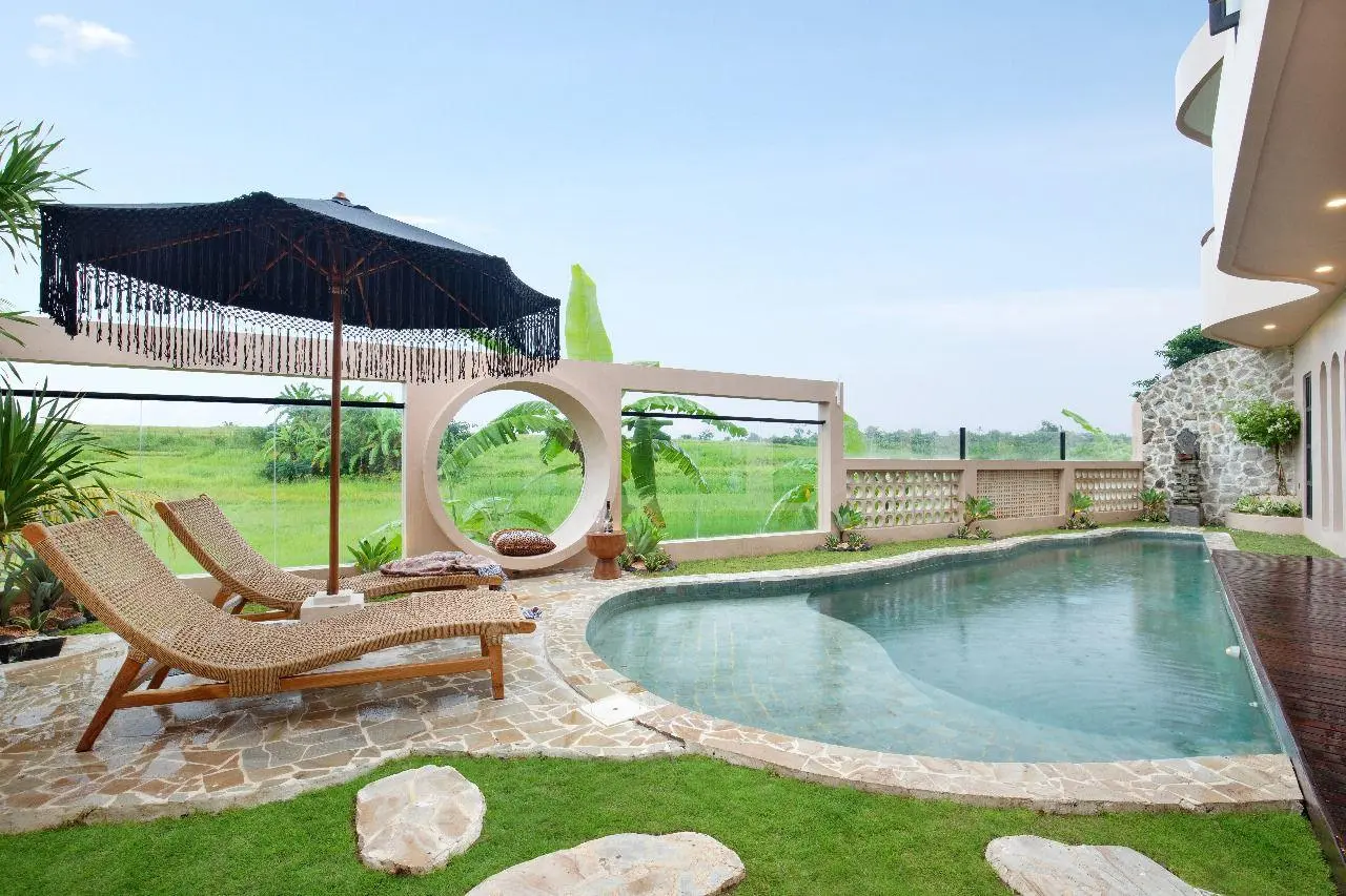 Villa Ayoun Canggu with private chef & stunning view