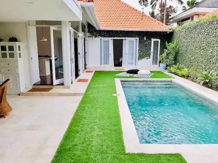 FULLY FURNISHED 2 BEDROOM MODERN VILLA IN BERAWA