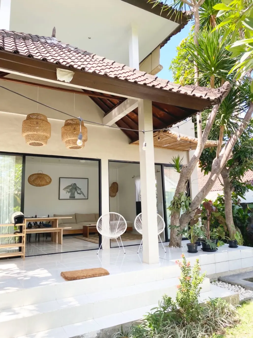 Beautiful Brand New Renovated 2 Bedroom Villa on Padang Linjong