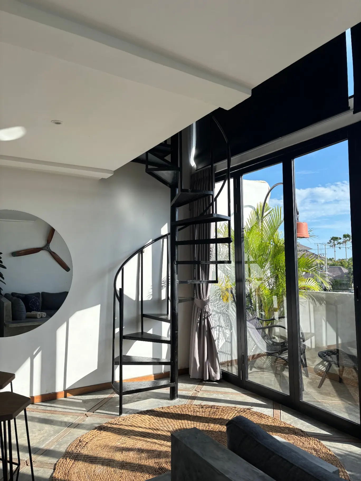 MODERN 1BR APARTMENT IN PERERENAN — image 1