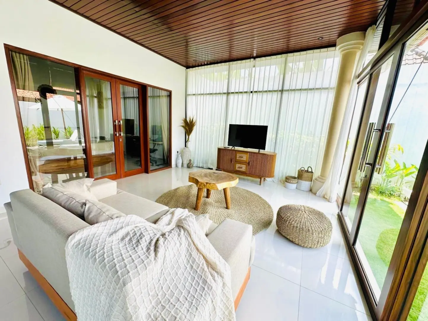 Cozy 2 Bedrooms Beachside Villa in Seseh