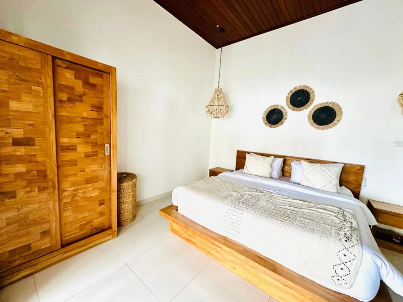 Cozy 2 Bedrooms Beachside Villa in Seseh — image 2