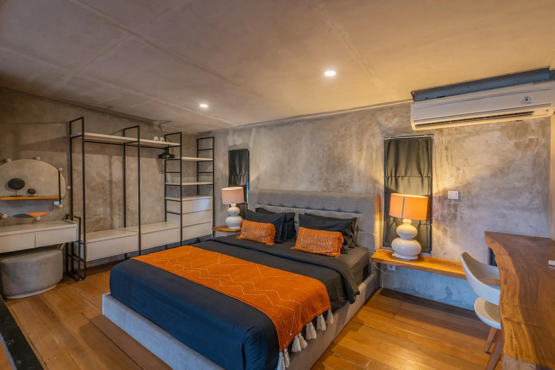 Berawa 2 - 1BR Central Canggu Modern Loft w/ Shared Pool & BBQ — image 1
