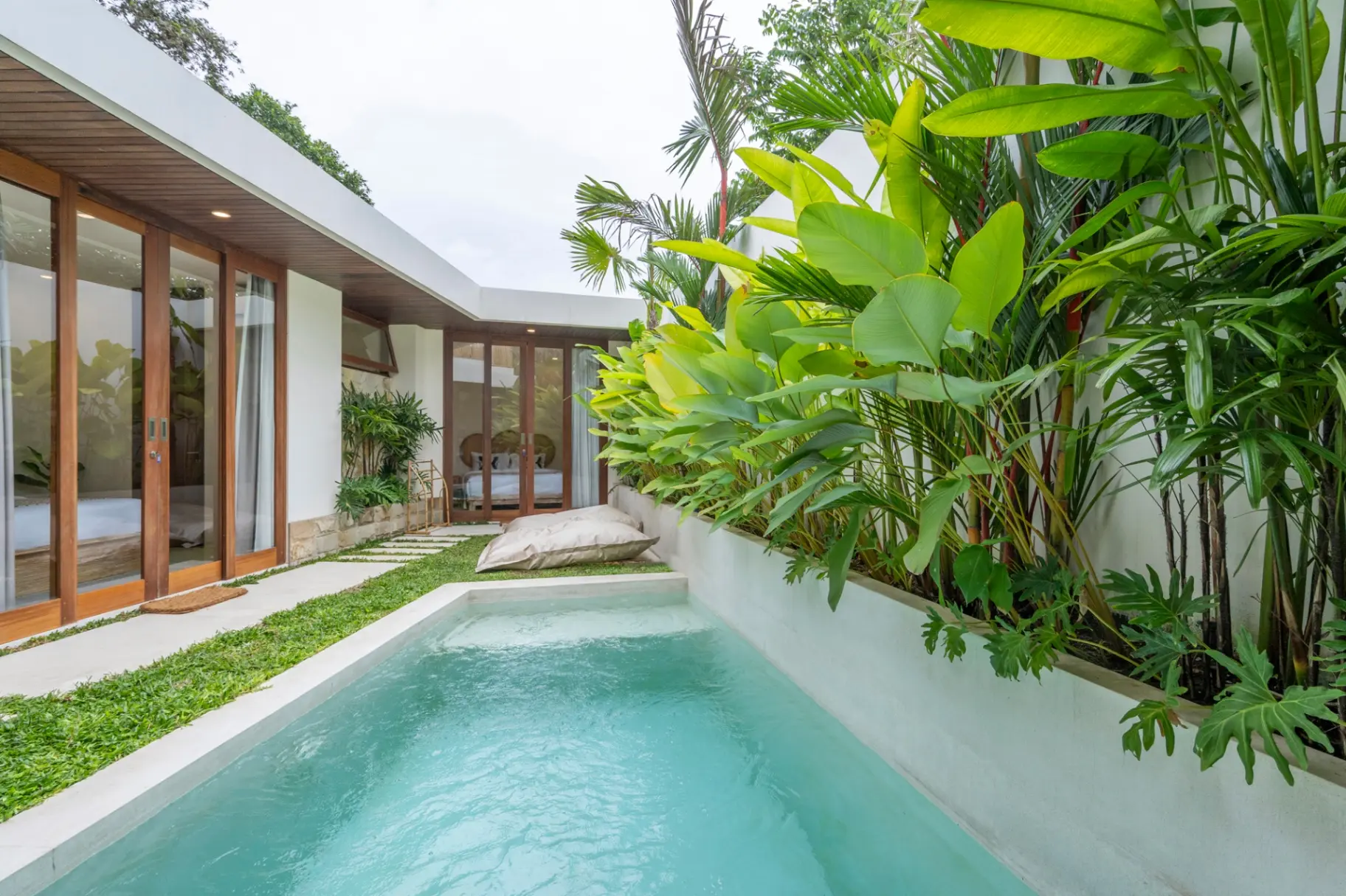 Gaia - 2BR Villa w/ Private Pool & Rooftop Canggu