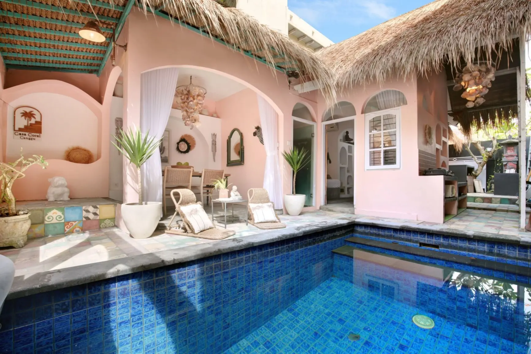 Canggu's Cutest Cheapest Private Villa 1 Bedroom with pool - Casa Coral Canggu