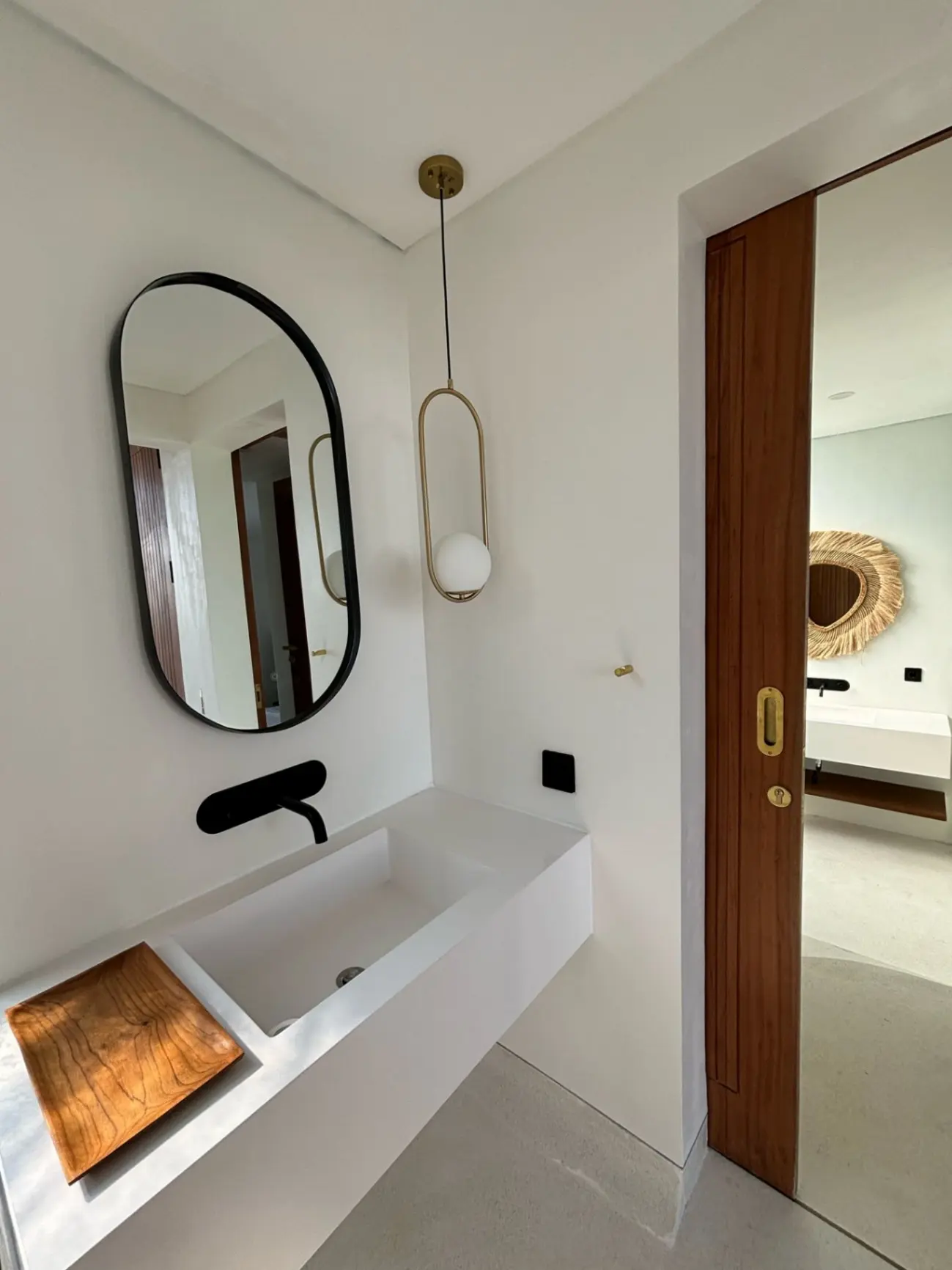 Modern Stylish 2-BR Villa in Buduk — image 4