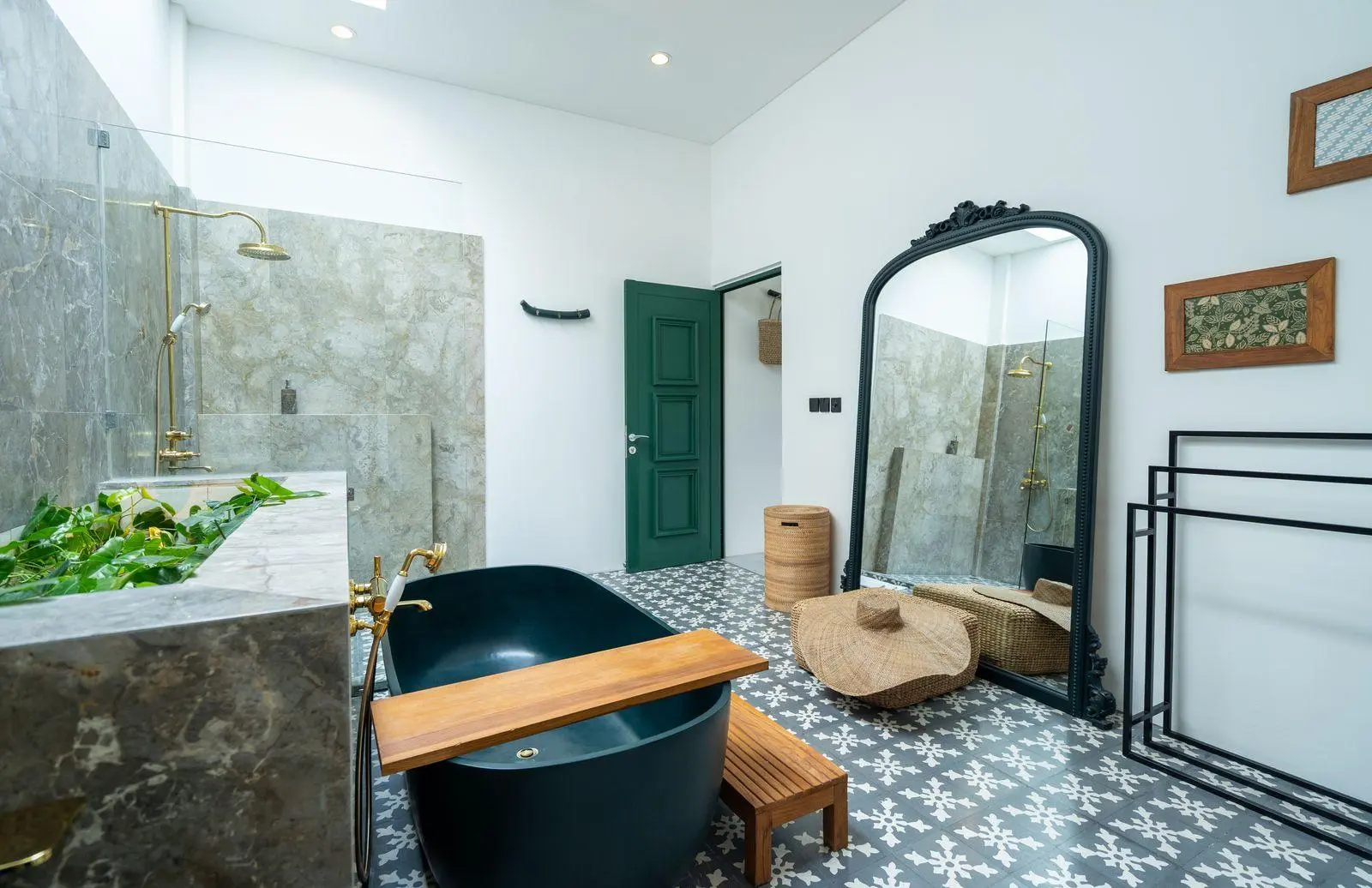 Luxury Villa in Berawa Canggu🏝 — image 2