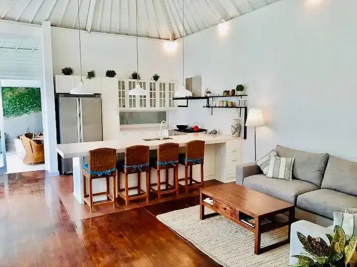 Fully Furnished 2 Bedroom Modern Villa in Berawa — image 2