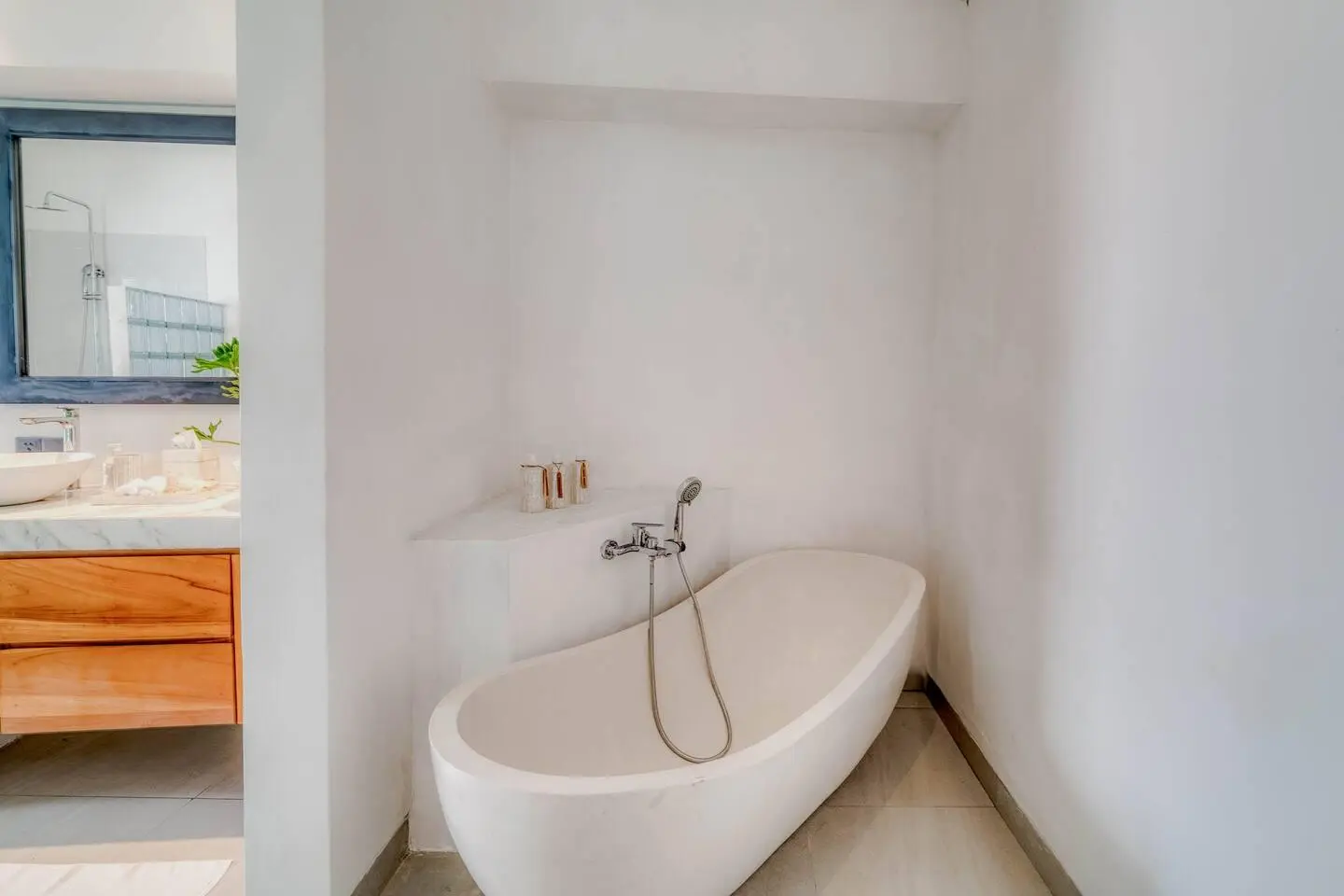 Stylish family villa in the heart of Berawa Canggu🏝 — image 2