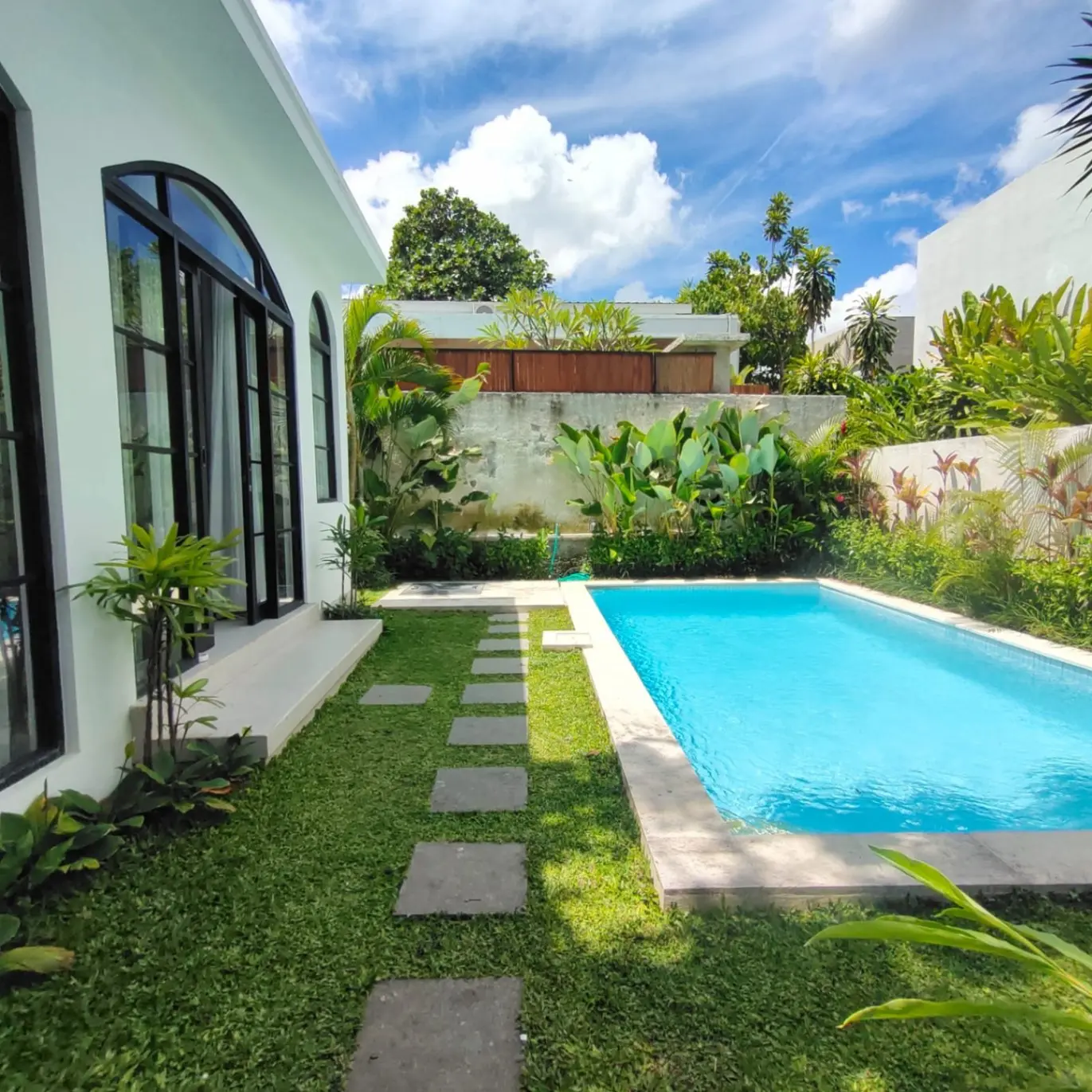 Little Modern Villa in Pererenan