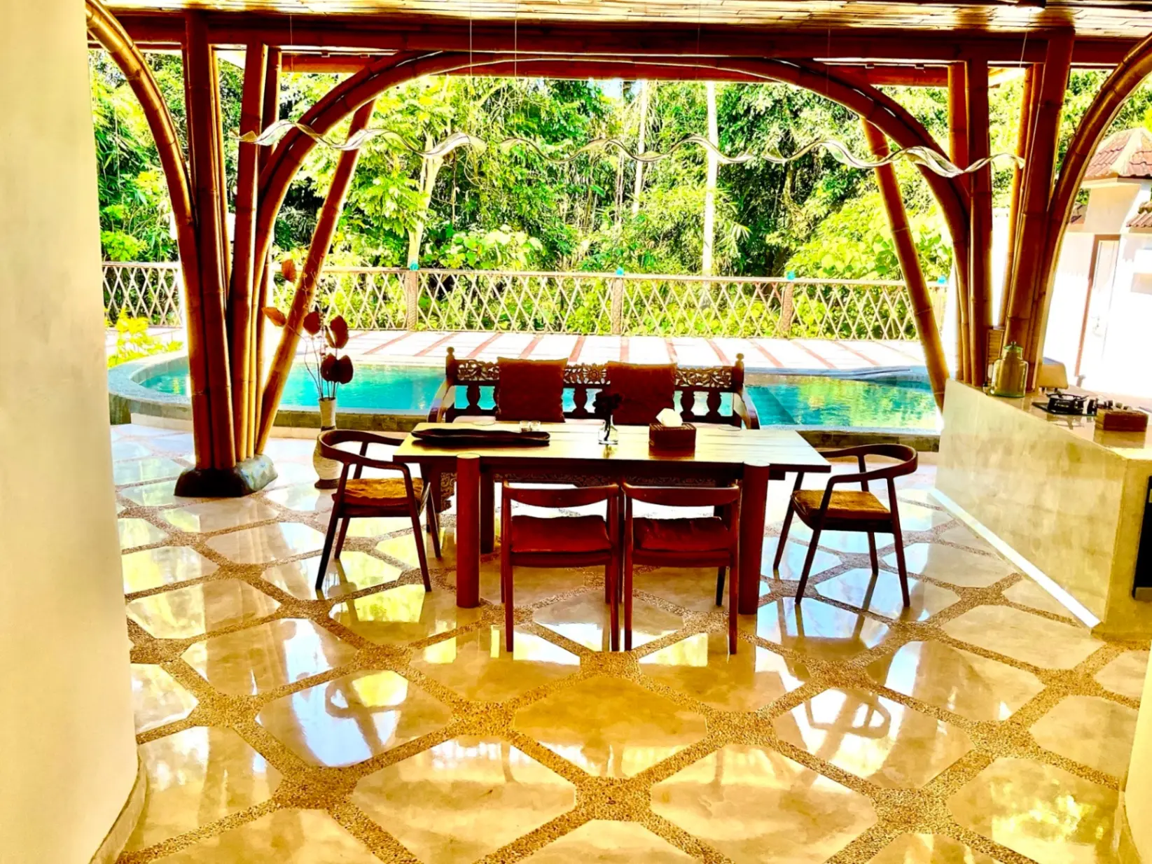 Jungle view bamboo Villa close to Ubud for Rent