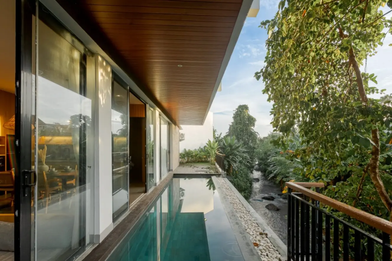 4BR Tropical Villa with Amazing View in Canggu