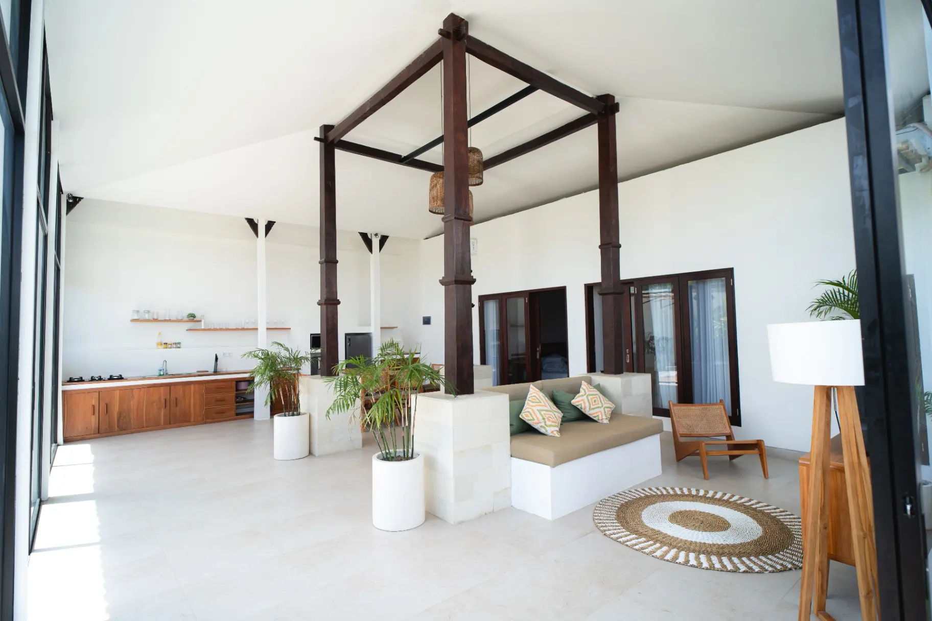 Villa Elena Z - Cozy 3BR Villa with Rooftop Gazebo & Rice Field Views
