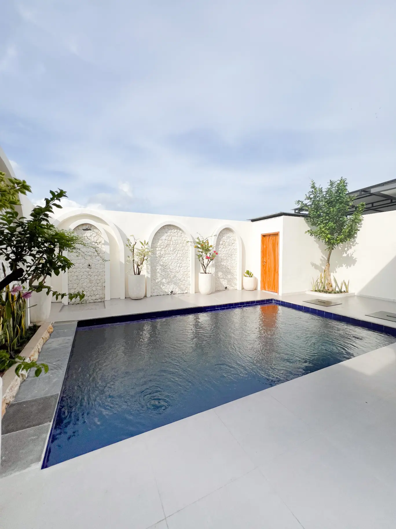 2 Bedrooms Villa Mirah Yeh Gangga Beach — image 2