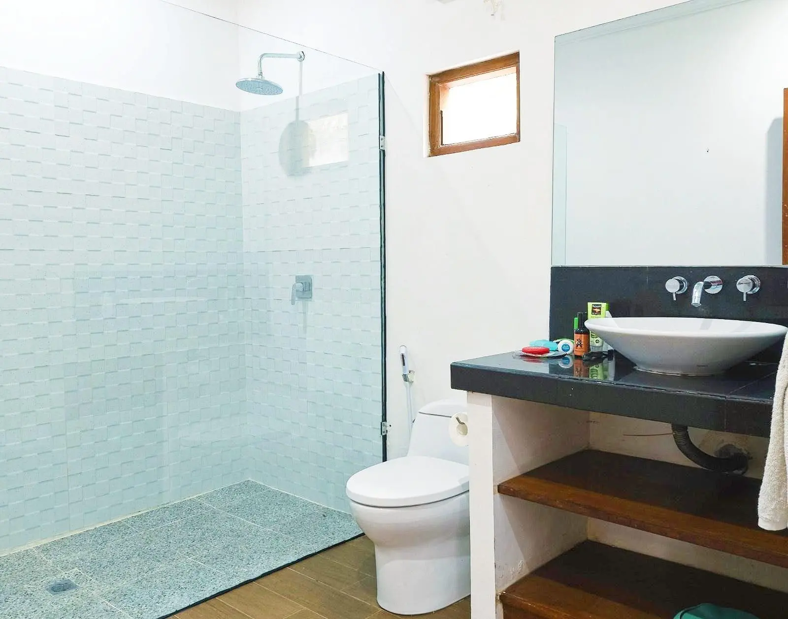 Experience luxury living in this beautifully renovated modern villa located in the serene Bukit area just minutes away from the pristine Nusa Dua Beach. — image 4