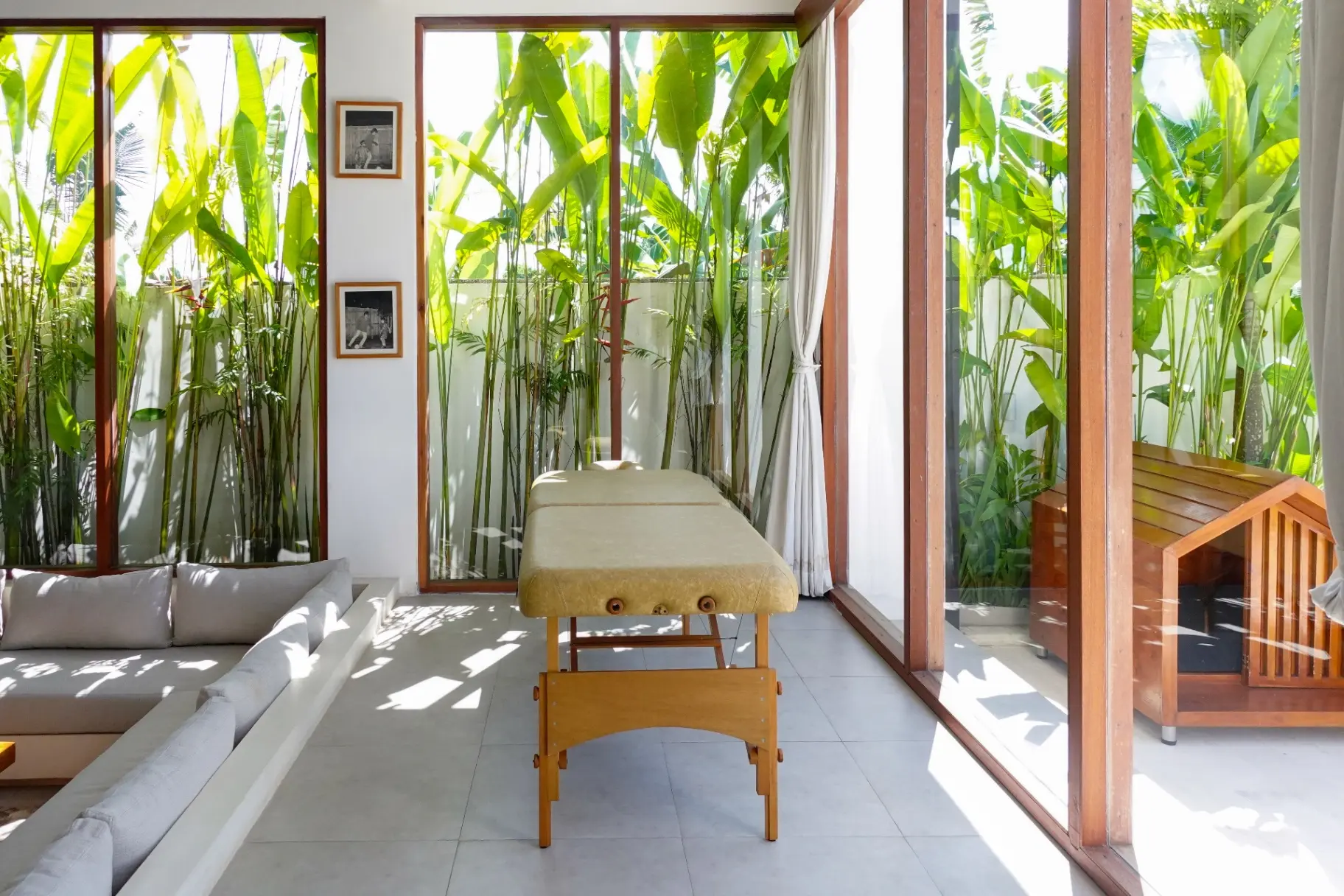 1-Bedroom Villa with Balcony Overlooking Rice Fields in Cepaka — image 4
