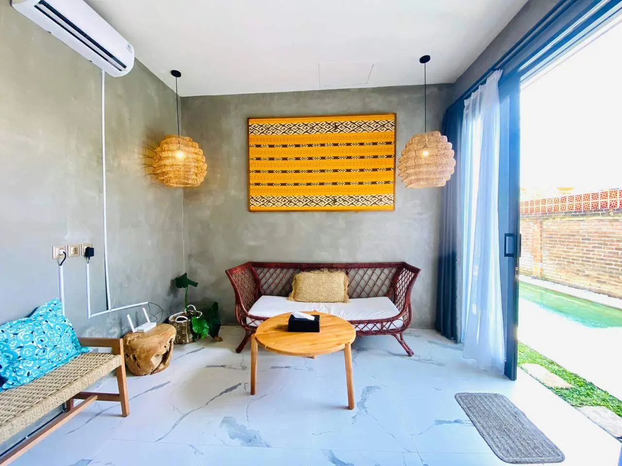 Balinese Modern Industrial Villa in Berawa 2 Bedrooms — image 2