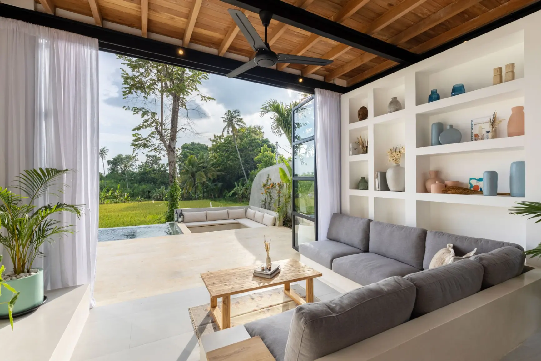 Tranquil 2BR Villa in Kaba-Kaba with Rice Field View — image 4