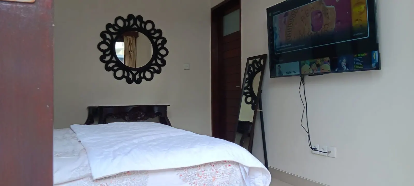 Full furnished villa with pool — image 1