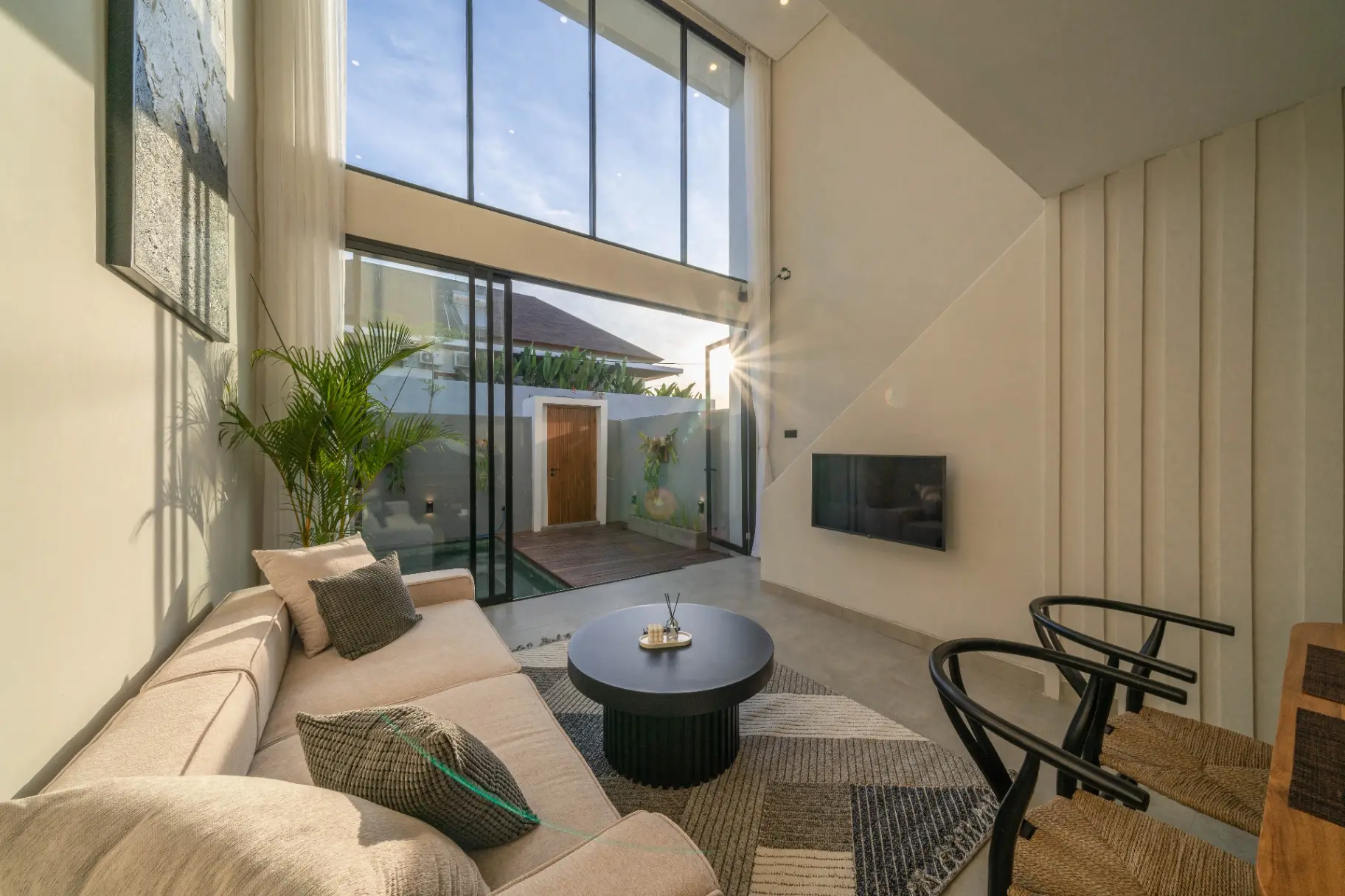 Sadila Estate - Cozy and Minimalistic 2BR Pool Loft in Berawa