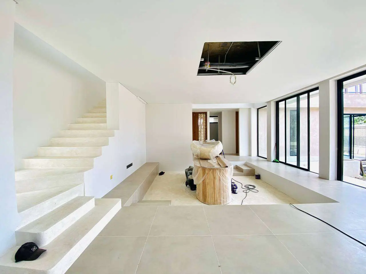 TROPICAL MODERN 4-BEDROOM VILLA IN BINGIN — image 4
