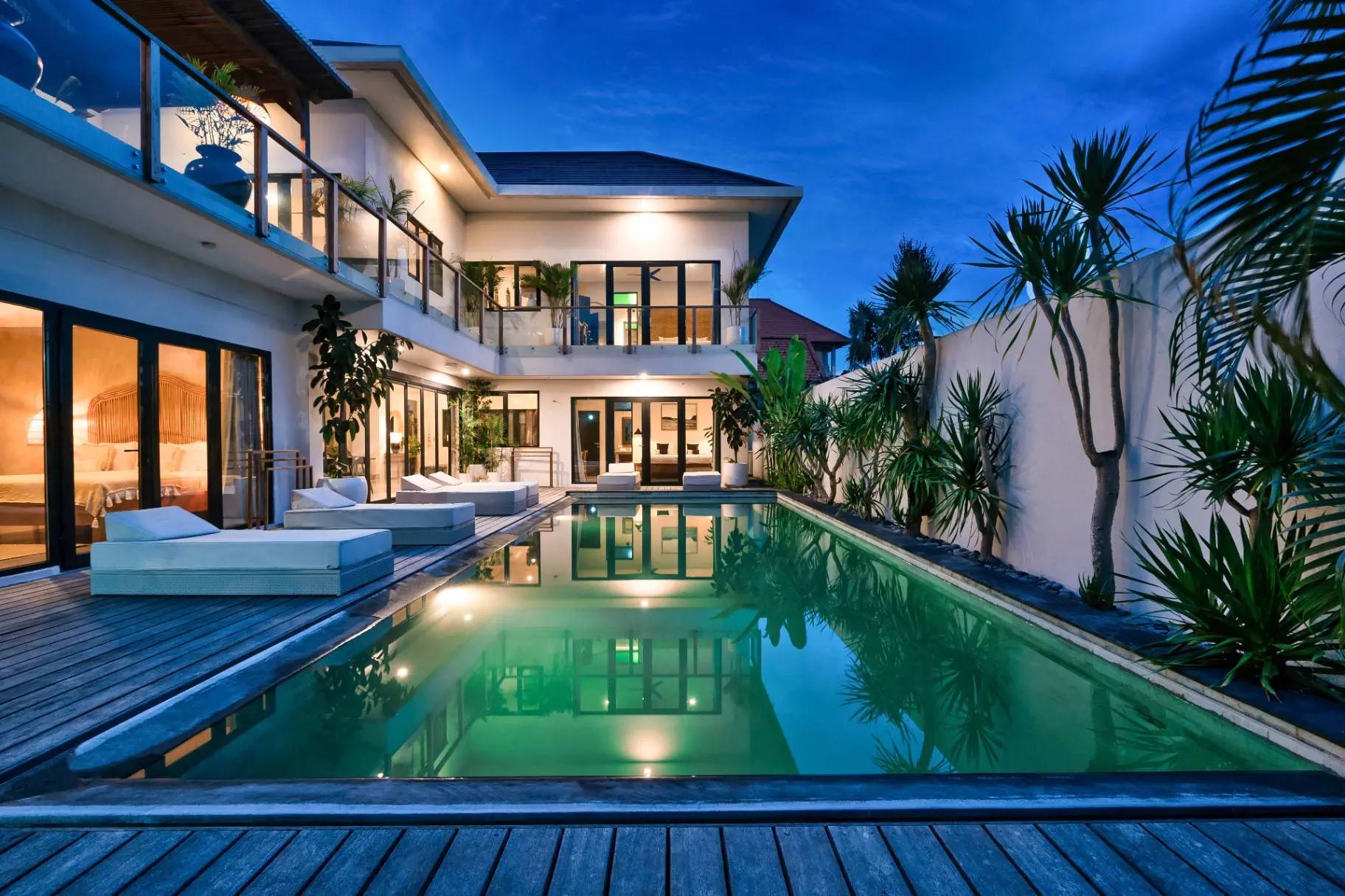 5BR Lux Beachside Villa w/ Pool & Patio in Canggu