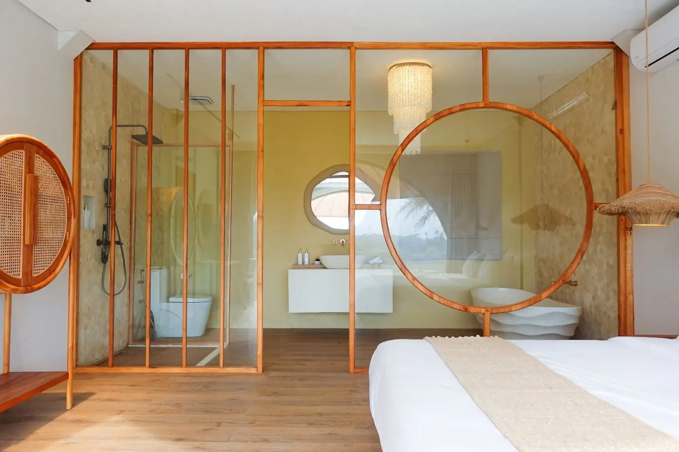 5-Bedroom Elegant Villa with Sauna & Jacuzzi in Cepaka (B-CP42) — image 4