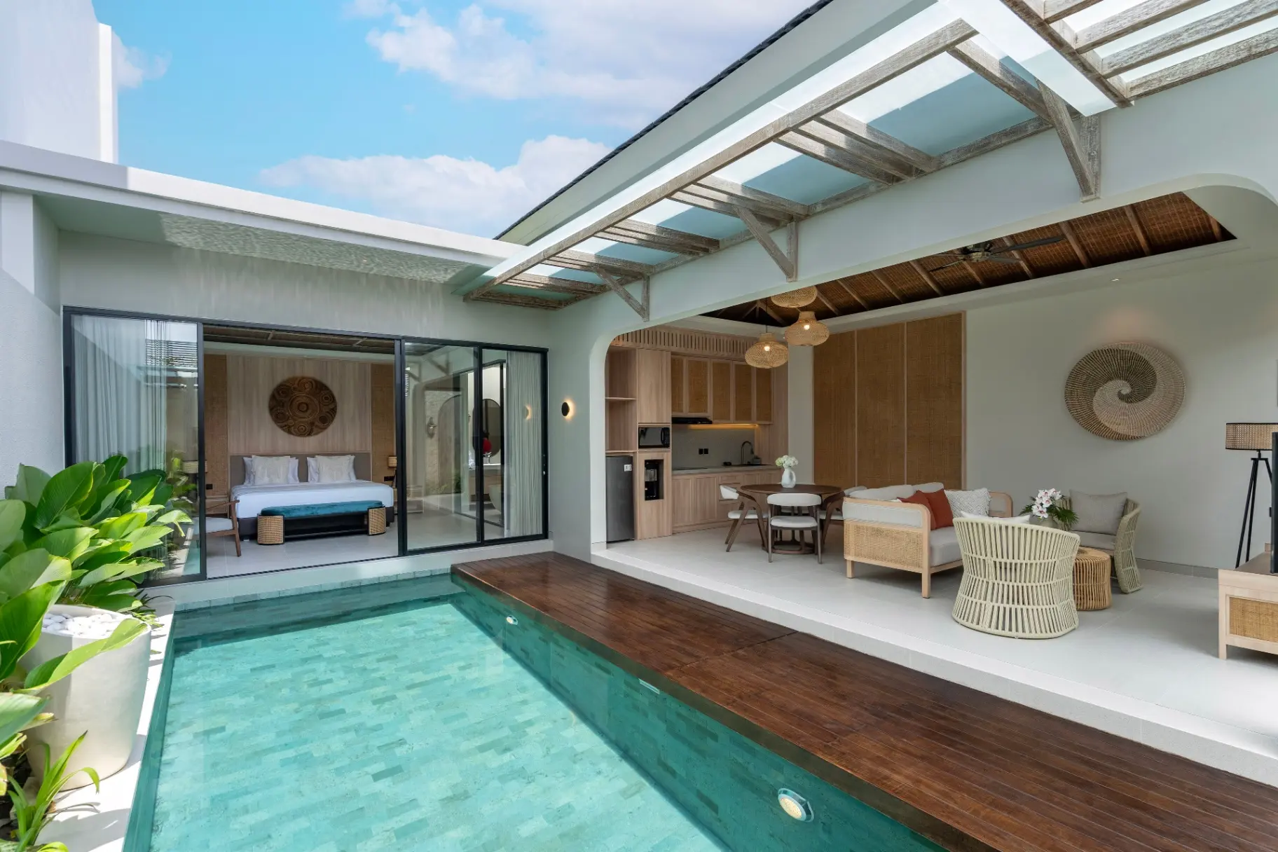 Stylish 1BR Retreat Surrounded by Tropical Bliss