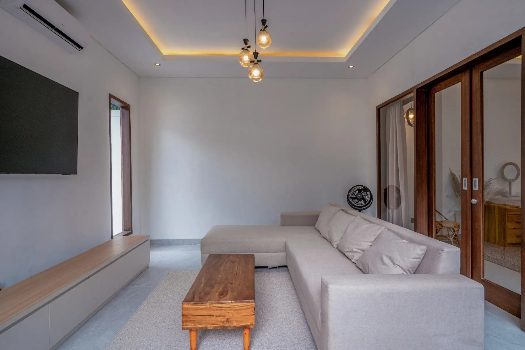 Hepha - Berawa Haven 2BR | Pool Cafés & Beach Access — image 2