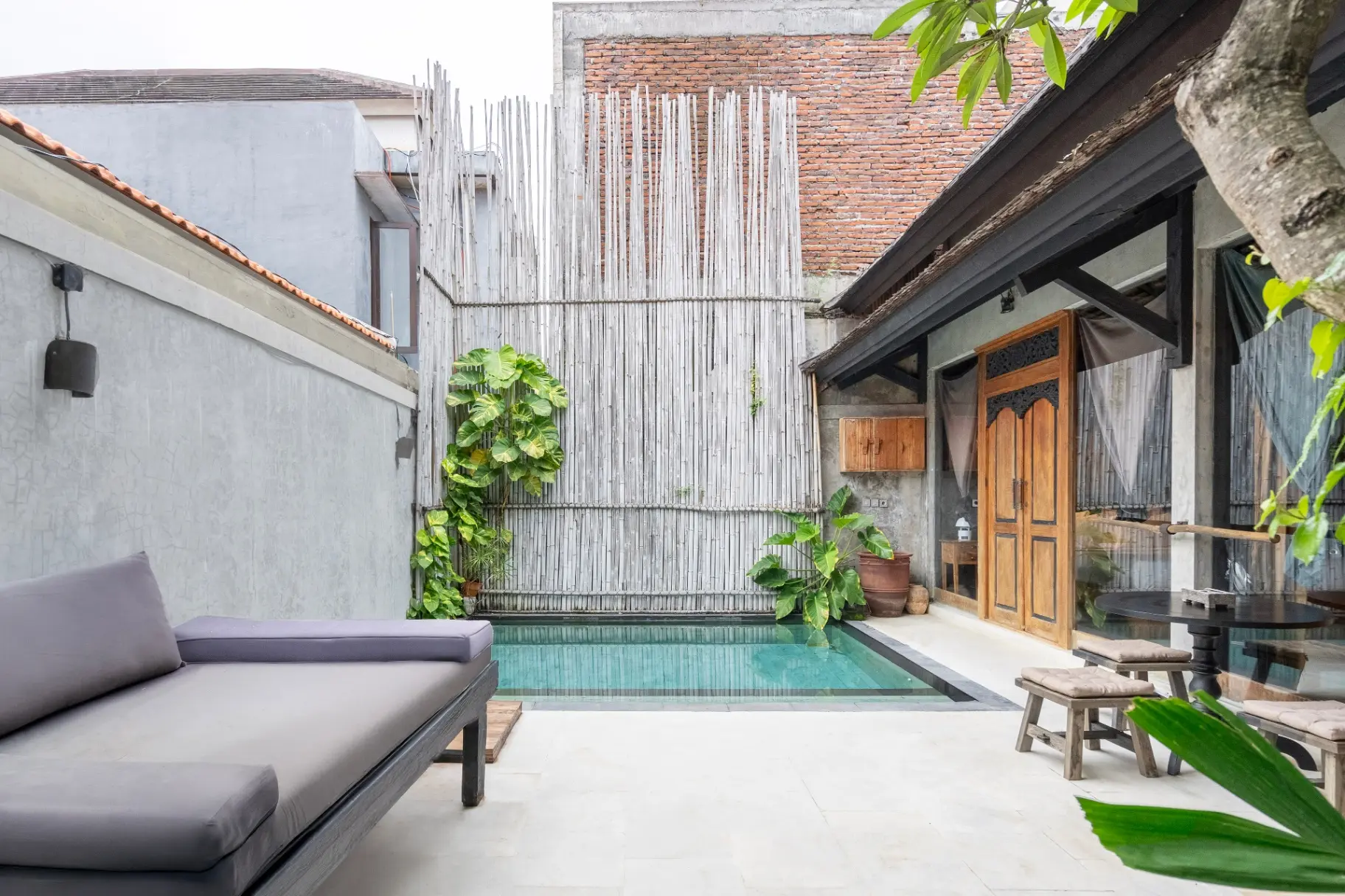 Jatayu - Luxury 1BR Canggu Villa | Chic Pool & Bathtub
