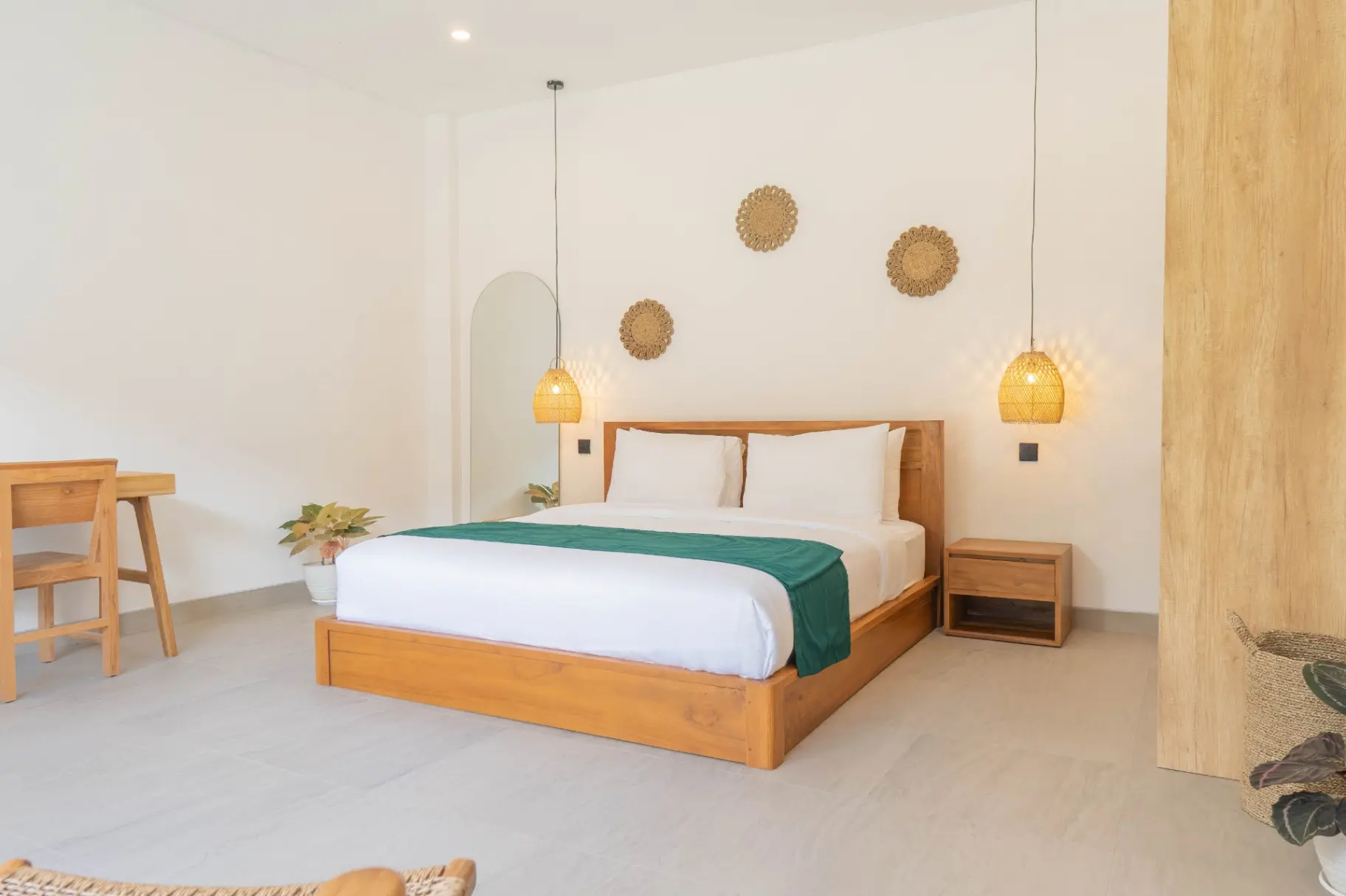 2 BR VILLA PERERENAN