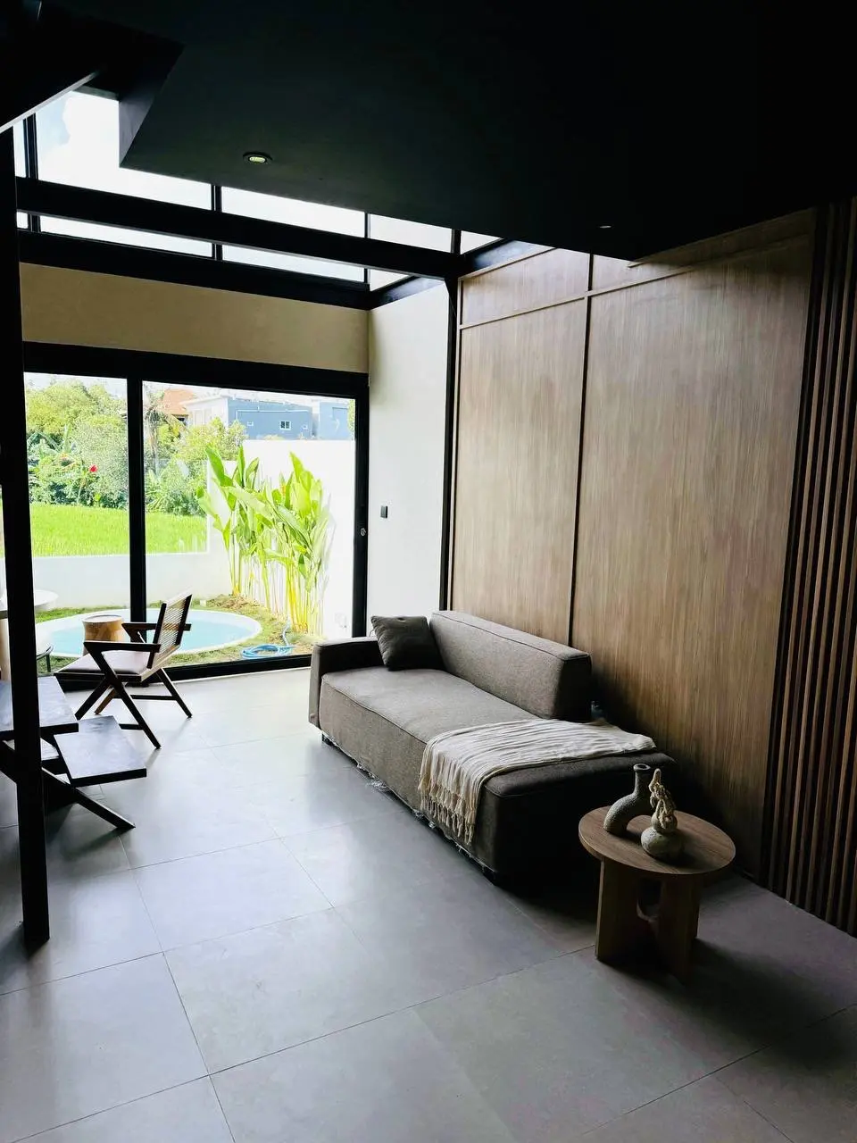 1 BEDROOM MODERN MEZZANINE HOME WITH RICE FIELD VIEW IN CANGGU BABAKAN — image 2