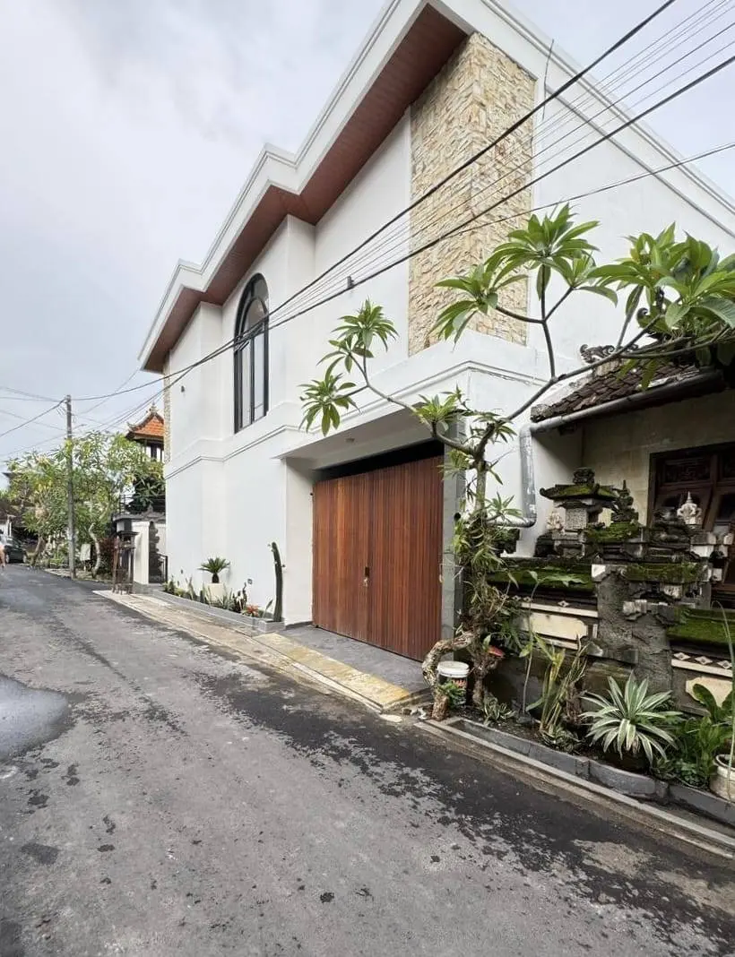 MODERN 3 BR VILLA in PERERENAN BB106