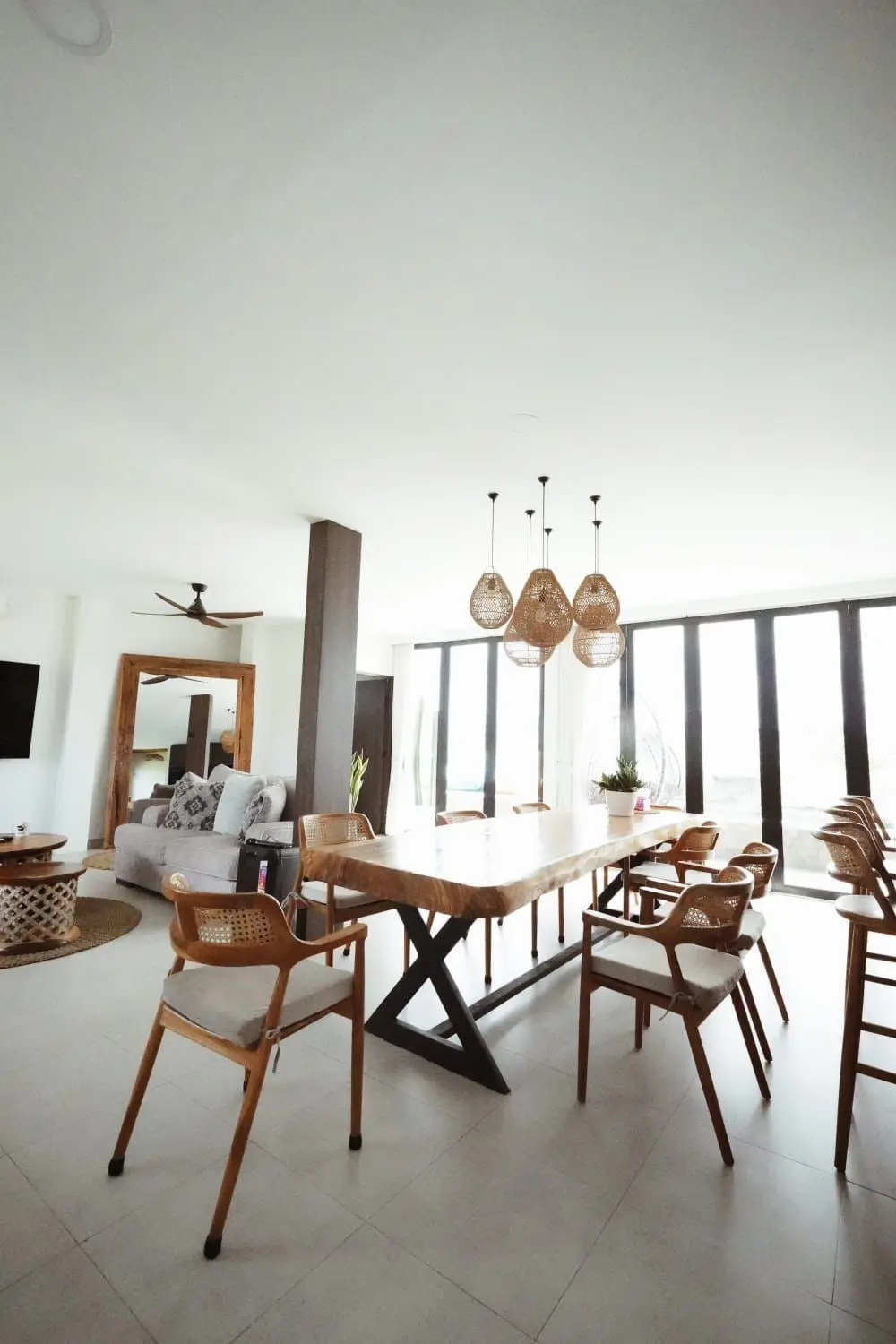 For Sale – Huge Freehold Villa in Jl. Gunung Salak